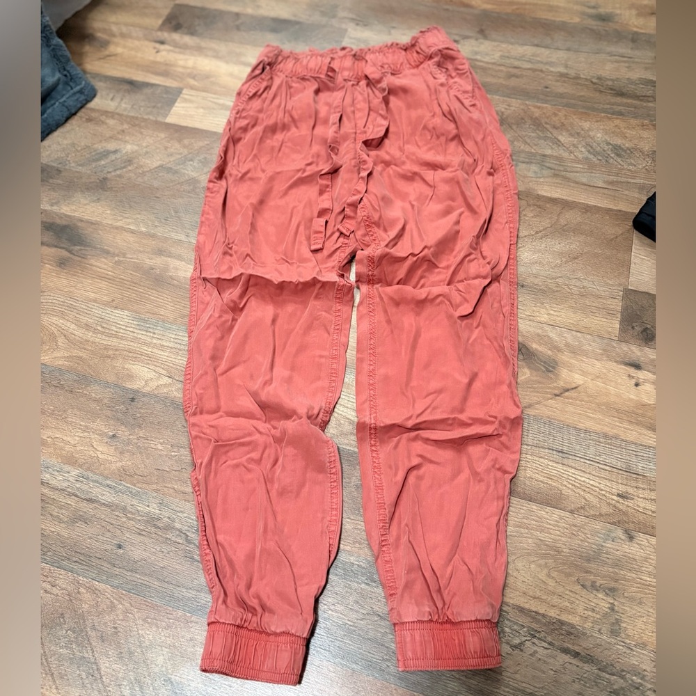 SO Women's Terracotta Joggers